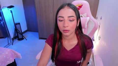 Snapshot of miaa_06 chatting on January 2026 01:52:02 AM mia nicolle online show from January 2026 01:52:02 AM