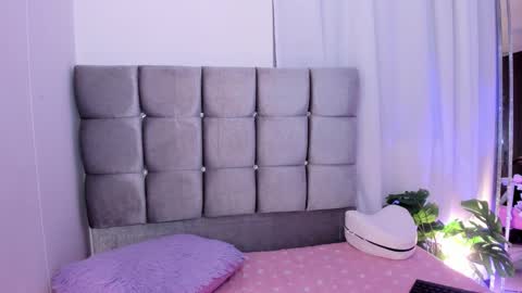 Snapshot of miaa_06 chatting on February 2026 03:48:01 AM mia nicolle online show from February 2026 03:48:01 AM