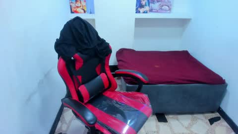       online show from May 2026 06:36:02 PM