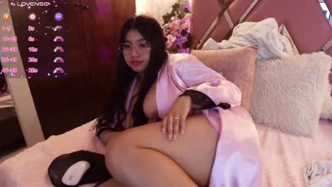 miaa_smiith1 online show from February 2025 03:17:02 PM