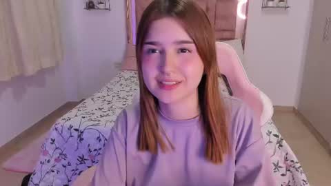 Mia  online show from July 2026 05:43:01 AM