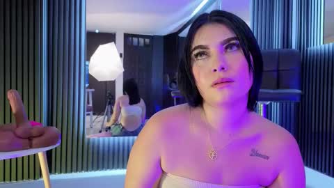 Miaa Farrel online show from February 2026 03:34:02 PM