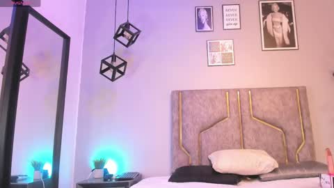 miaakittyy online show from June 2026 11:47:01 AM