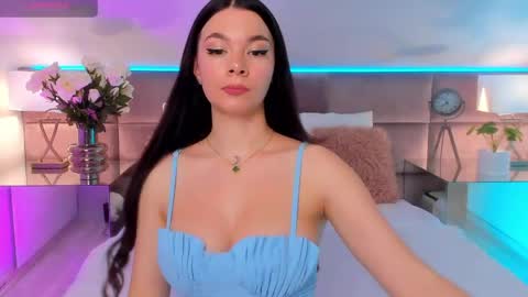 Snapshot of miaamuse chatting on June 2026 06:56:02 PM Mia online show from June 2026 06:56:02 PM