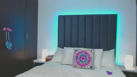 miaandnaty1 online show from January 2025 09:28:01 AM