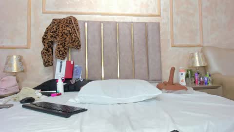 Snapshot of miaasummer chatting on April 2026 01:41:02 PM Miaasummer online show from April 2026 01:41:02 PM