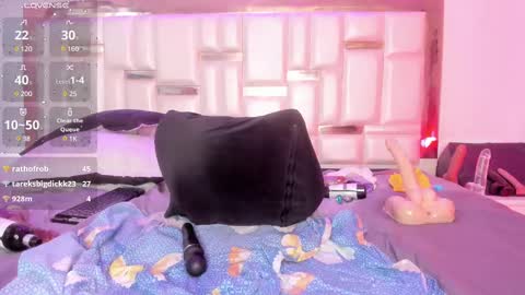 Mia  online show from February 2025 03:08:01 PM