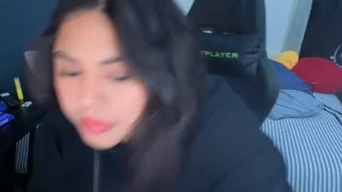 Snapshot of miacanela_xo chatting on March 2026 11:33:01 PM Mia online show from March 2026 11:33:01 PM