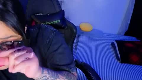 Snapshot of miacanela_xo chatting on March 2026 11:42:01 PM Mia online show from March 2026 11:42:01 PM