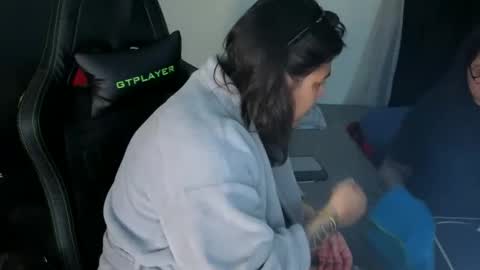 Snapshot of miacanela_xo chatting on March 2026 01:39:02 AM Mia online show from March 2026 01:39:02 AM