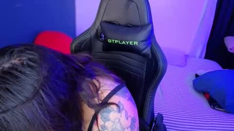 Snapshot of miacanela_xo chatting on April 2026 11:27:01 PM Mia online show from April 2026 11:27:01 PM