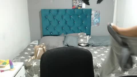 miacumgirl online show from April 2026 12:17:01 PM