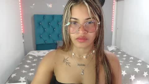 miacumgirl online show from May 2026 12:22:01 PM