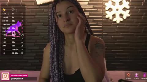 Snapshot of miadimota chatting on December 2024 03:48:01 AM Mia online show from December 2024 03:48:01 AM