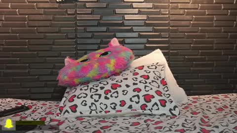 Snapshot of miadimota chatting on December 2024 03:49:01 AM Mia online show from December 2024 03:49:01 AM