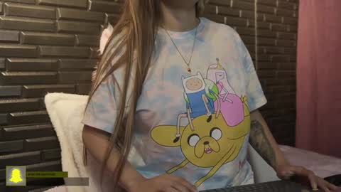 Snapshot of miadimota chatting on January 2025 06:33:02 AM Mia online show from January 2025 06:33:02 AM