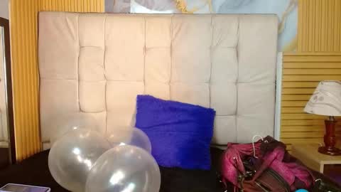 Snapshot of miadoll303av chatting on October 2025 02:25:02 PM miadoll303av online show from October 2025 02:25:02 PM