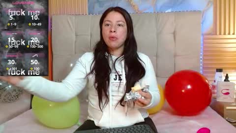 Snapshot of miadoll303av chatting on October 2025 01:03:02 PM miadoll303av online show from October 2025 01:03:02 PM