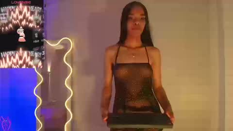 Mia online show from September 2025 11:49:01 PM