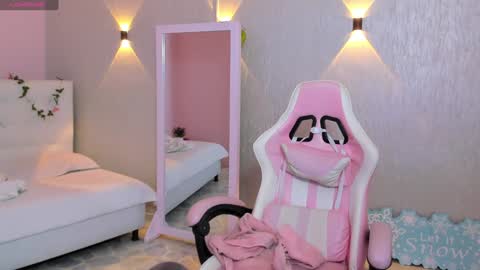 Snapshot of miagomez1 chatting on January 2025 03:48:01 PM Mia Gomez online show from January 2025 03:48:01 PM