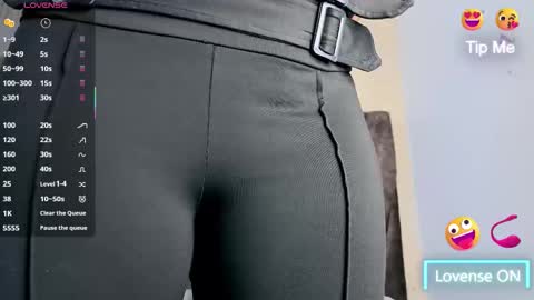 miagomezx online show from February 2026 08:35:01 PM