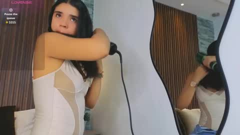 miagomezx online show from March 2026 05:18:02 PM