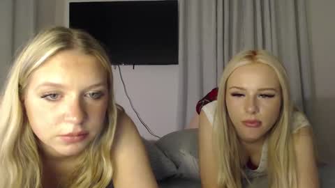 Snapshot of miaharperxox chatting on December 2024 09:33:02 AM Mia Harper online show from December 2024 09:33:02 AM