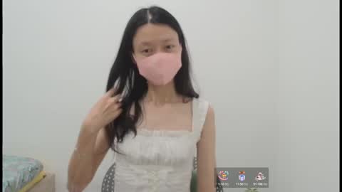 miahchan68 online show from October 2025 05:45:02 PM