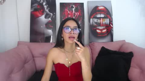 miahotcs online show from May 2026 05:20:02 PM