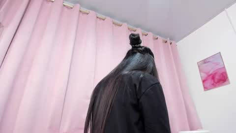 miajhonsonx online show from May 2026 02:47:02 PM