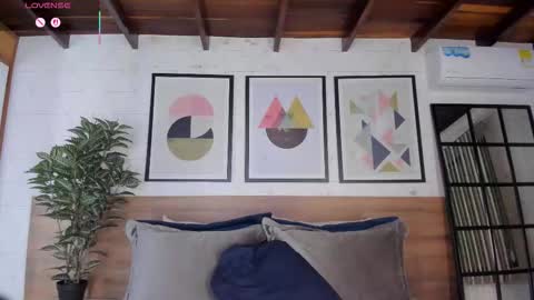 Mia  online show from December 2025 03:44:01 AM