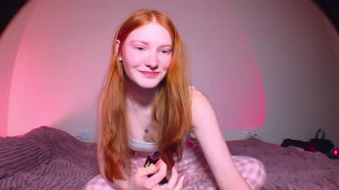 Snapshot of miakeler chatting on December 2024 09:02:02 PM milanaaaa online show from December 2024 09:02:02 PM