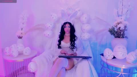 Call me Mia  online show from April 2026 09:16:01 PM