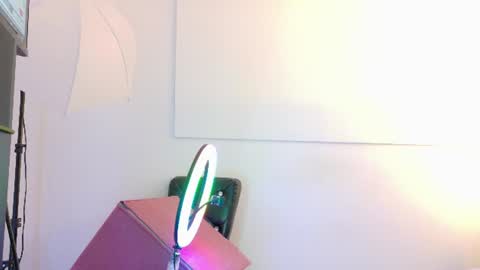 Snapshot of miamackleyn_ chatting on July 2026 12:09:01 PM MIA online show from July 2026 12:09:01 PM