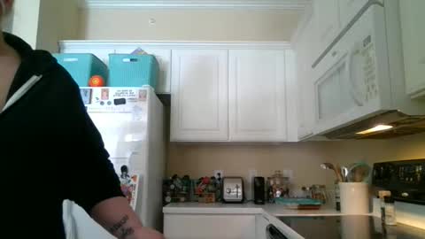 Snapshot of miamarie555 chatting on February 2026 07:25:02 PM Miamarie555 online show from February 2026 07:25:02 PM