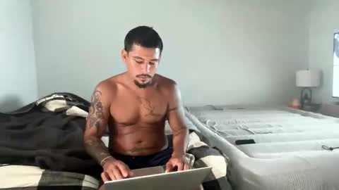 miamiclos1 online show from May 2026 01:08:01 PM