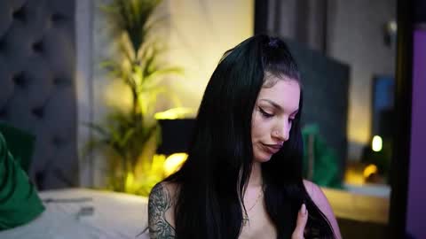 Snapshot of miamicoffee chatting on October 2025 03:54:01 PM Miami online show from October 2025 03:54:01 PM