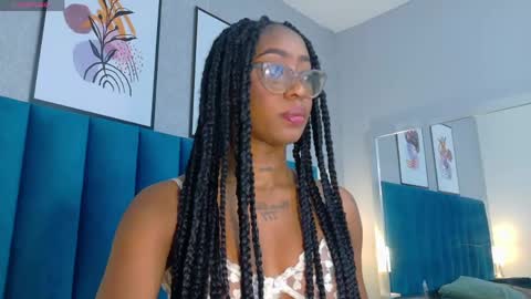 Mia  online show from April 2026 12:33:01 PM
