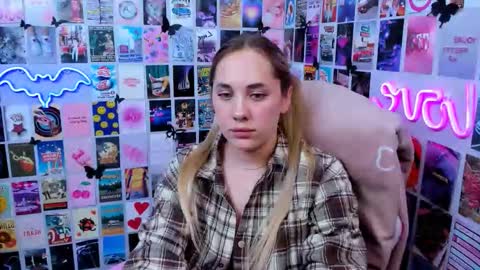 Snapshot of miamilas chatting on October 2025 05:32:01 PM miamilas online show from October 2025 05:32:01 PM