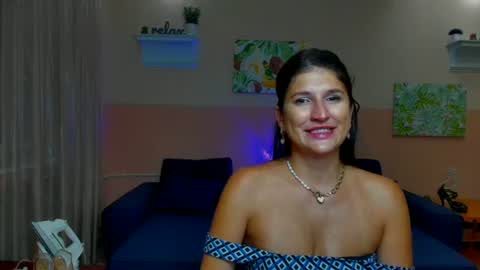 Snapshot of miamilff_sugar chatting on July 2026 05:58:01 AM Alianna online show from July 2026 05:58:01 AM