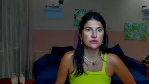 Snapshot of miamilff_sugar chatting on July 2026 05:25:02 AM Alianna online show from July 2026 05:25:02 AM