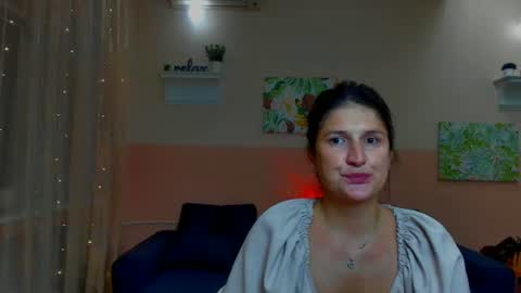 Snapshot of miamilff_sugar chatting on August 2026 11:23:02 AM Alianna online show from August 2026 11:23:02 AM