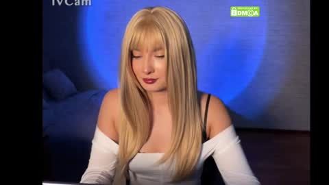 Snapshot of miamysterly chatting on May 2026 02:25:01 PM miamysterly online show from May 2026 02:25:01 PM