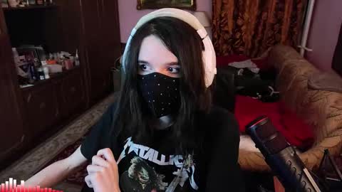 Kristien online show from November 2025 05:31:01 PM