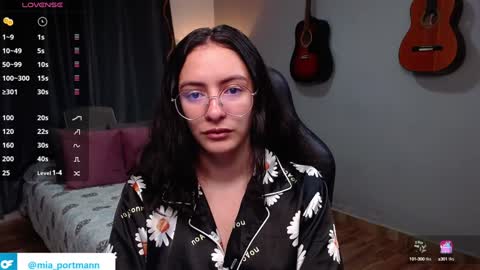 MIAPORTMANN online show from January 2025 07:49:01 AM