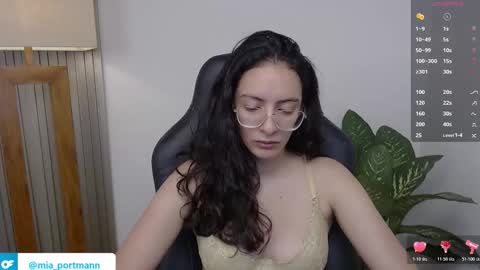 MIAPORTMANN online show from February 2026 10:20:02 AM