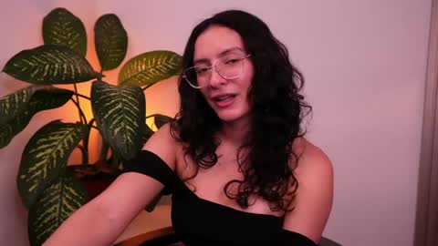 MIAPORTMANN online show from May 2026 03:23:01 AM