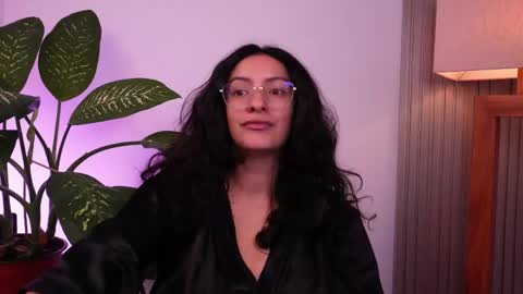 Snapshot of miaportman chatting on June 2026 10:19:01 AM MIAPORTMANN online show from June 2026 10:19:01 AM