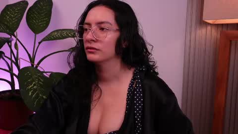 Snapshot of miaportman chatting on June 2026 09:08:02 AM MIAPORTMANN online show from June 2026 09:08:02 AM