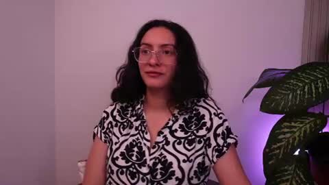 Snapshot of miaportman chatting on June 2026 03:19:02 AM MIAPORTMANN online show from June 2026 03:19:02 AM